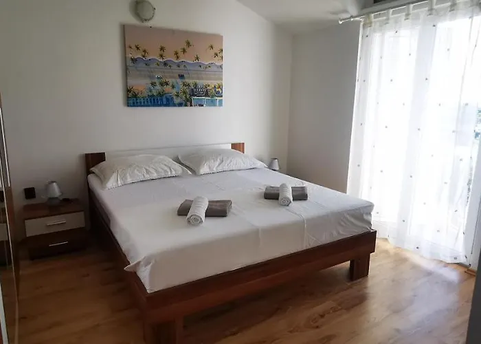 Апартаменты Marin, Kolan, Mandre, Pag