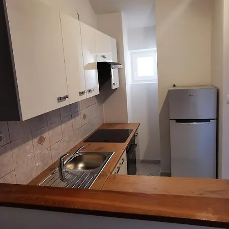 Marin, Kolan, Mandre, Pag Apartment