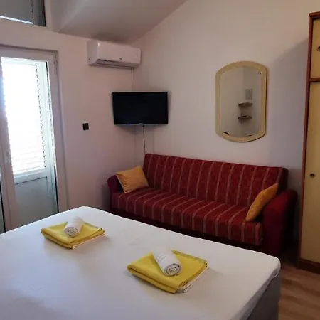 Marin, Kolan, Mandre, Pag Apartment *