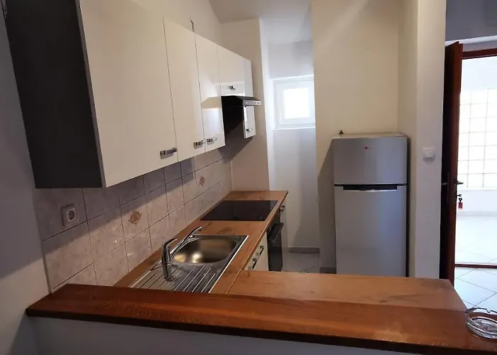 Marin, Kolan, Mandre, Pag Apartment