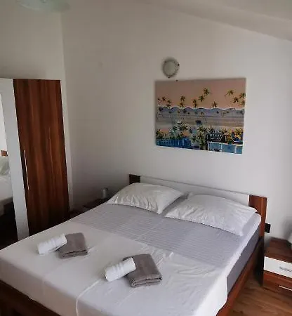 Marin, Kolan, Mandre, Pag * Kolan