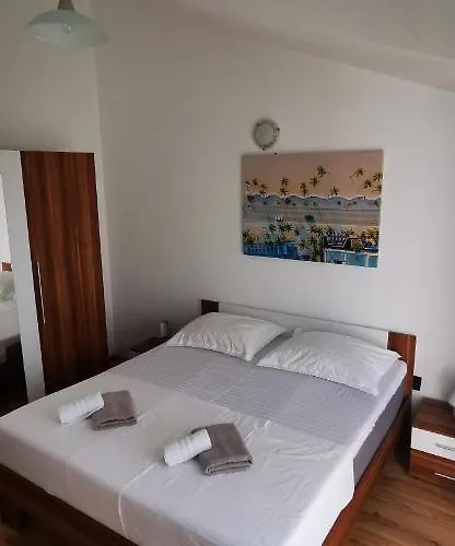 Marin, Kolan, Mandre, Pag * Kolan